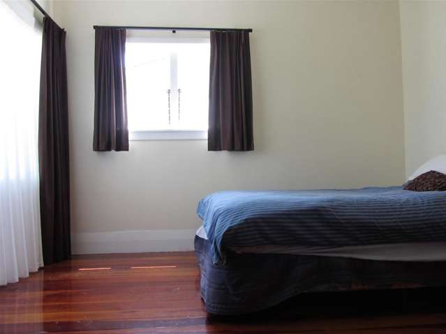 2d Youngs Road Papakura_3