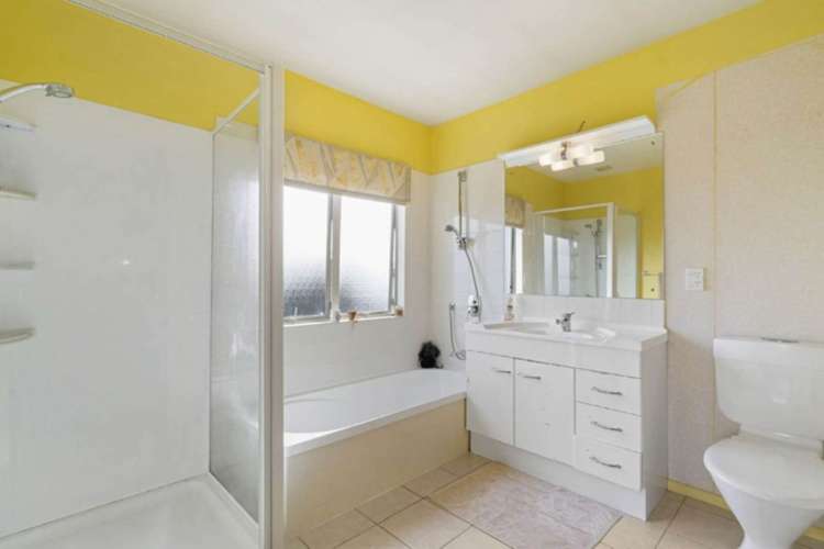 2/51 Fields Parade Oteha_13