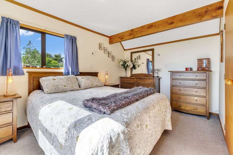 18 Bay View Road Cable Bay_14