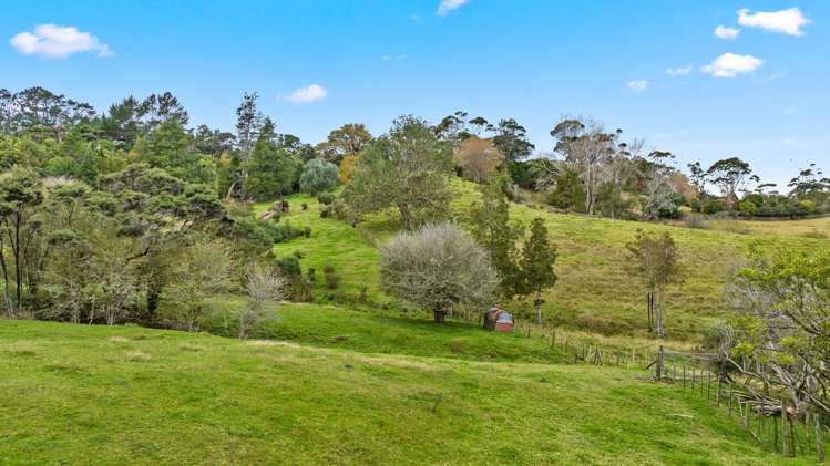 211 Whitehills Road Waitoki_26