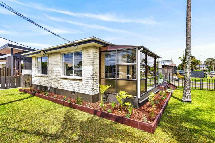 1A Melanie Place Orewa_16