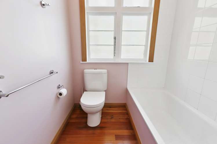 56 Totara Road Miramar_14