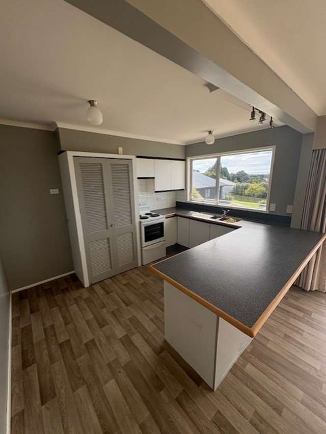 38 Churchill Road 1080_3