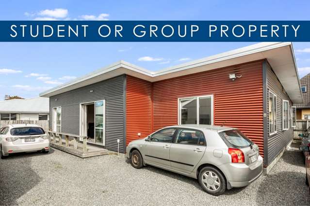 Spacious Six Bedroom Home Near The University Of Canterbury