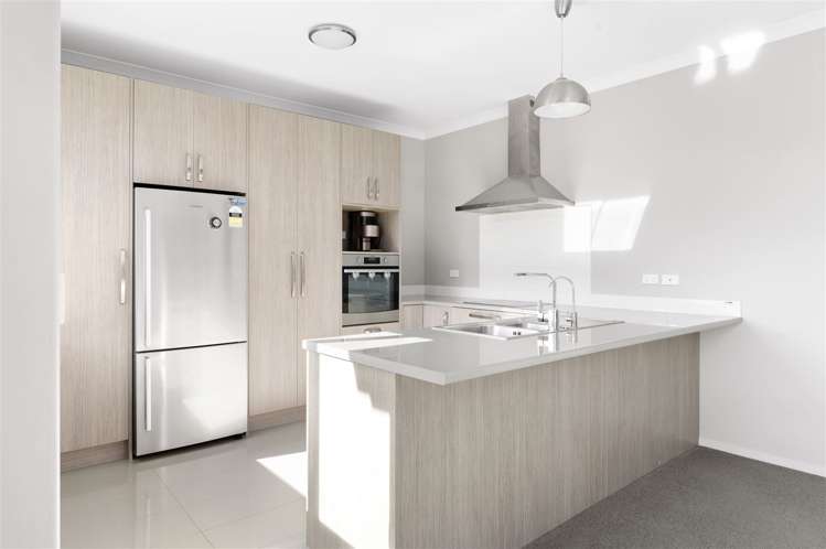 16 Chalgrove Road Huntington_3