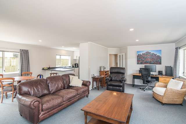 62 Matatua Road Raumati Beach_2