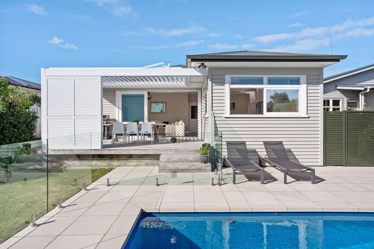 5 Challinor Crescent Mount Albert_8