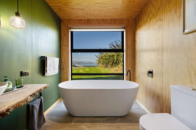 120 Mair Road Curio Bay_24