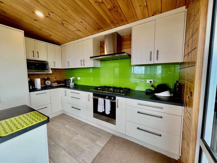 724a Ruapuke Road Raglan_21