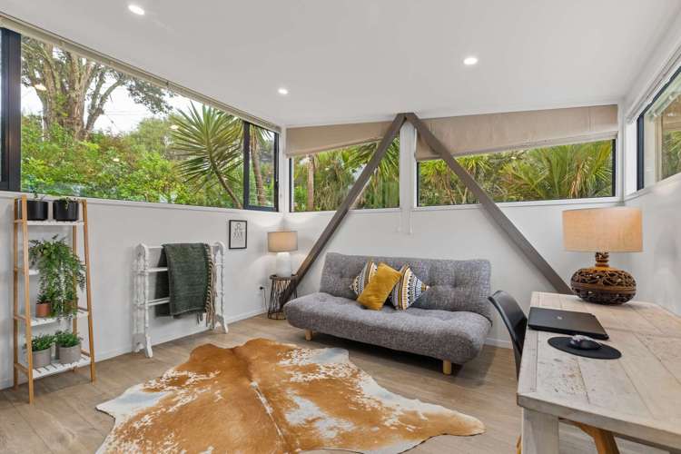 7 Dorothy Road Laingholm_15