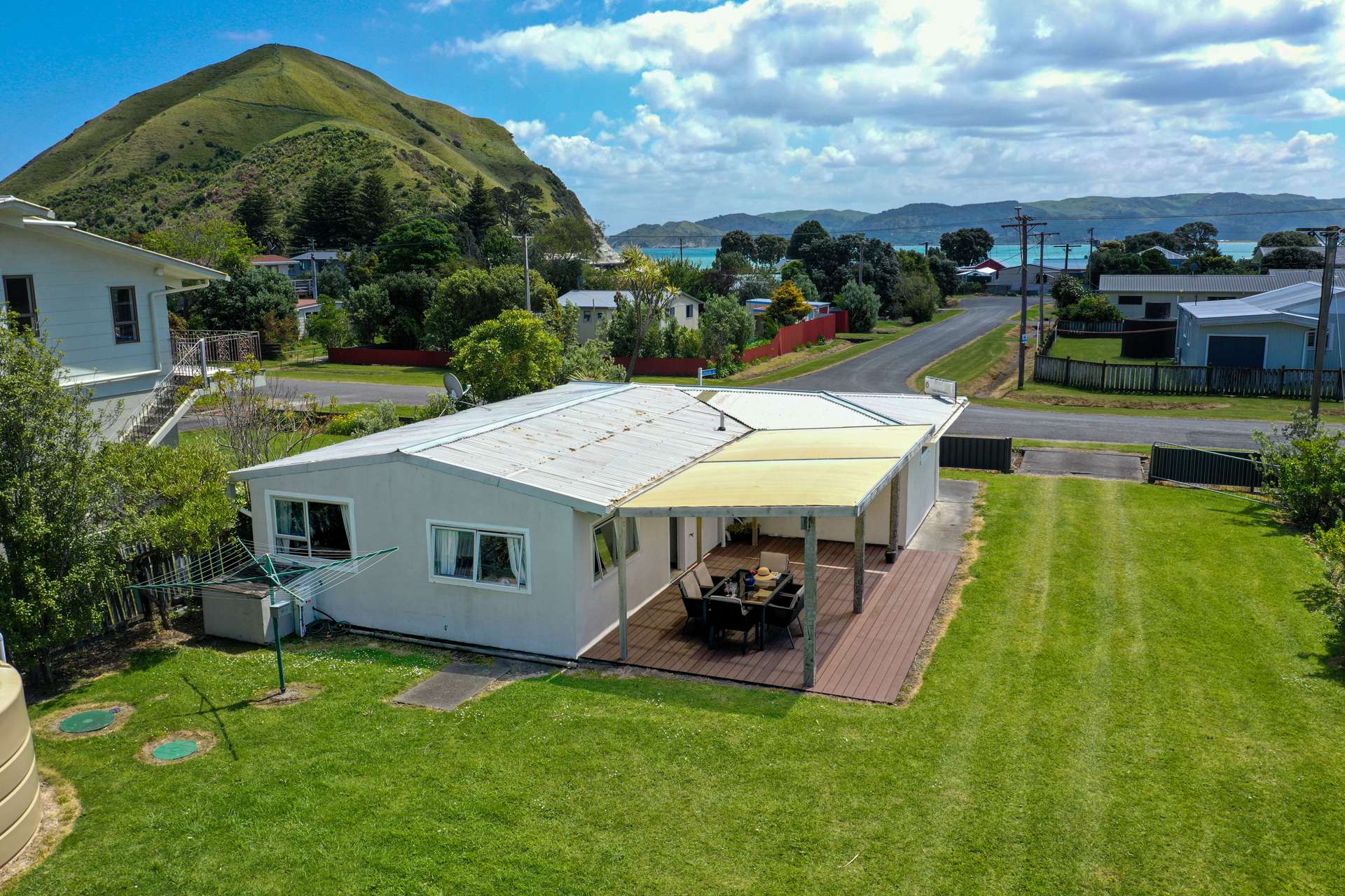 75 Fortescue Street Mahia_0