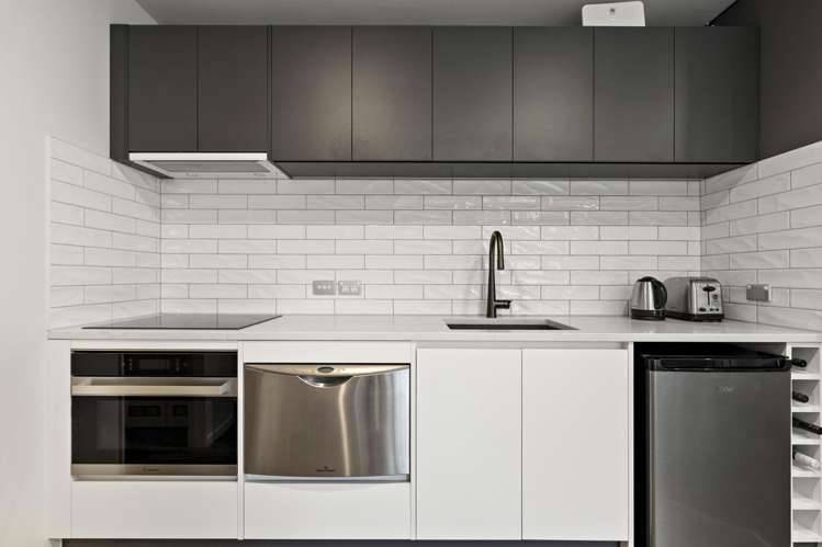 401/9 Gilmer Terrace_2