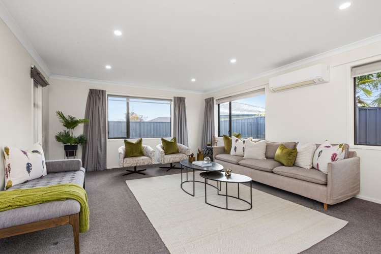 12 Portland Place Poraiti_5