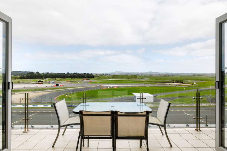 118/20 Hampton Downs Road Hampton Downs_0