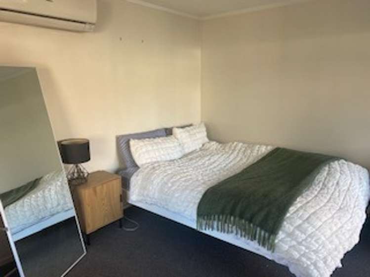 A/8 Howe Street 2202_3