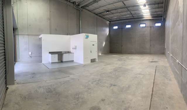 9 Chonny Crescent Wiri_3