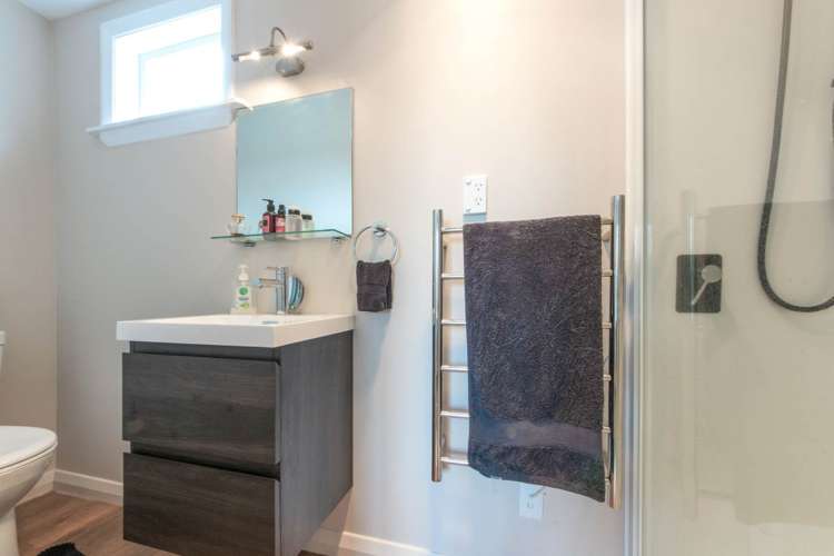 74 Woodglen Road Glen Eden_9