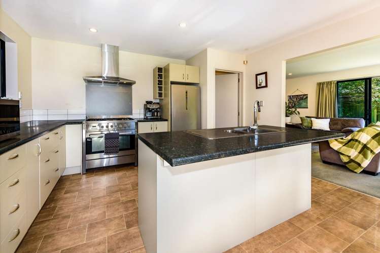 9 School Lane Kirwee_7