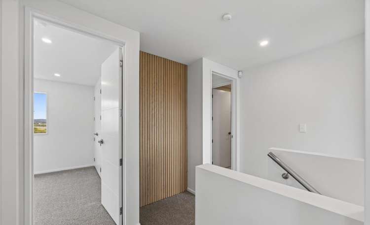 4 Longview Oak Lane, Rosehill Papakura_12