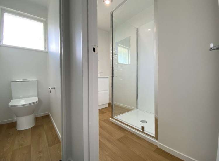 32 Memorial Drive 11618_8