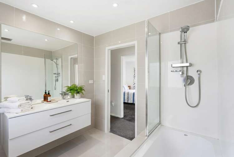 820 Whangaparaoa Road Manly_8
