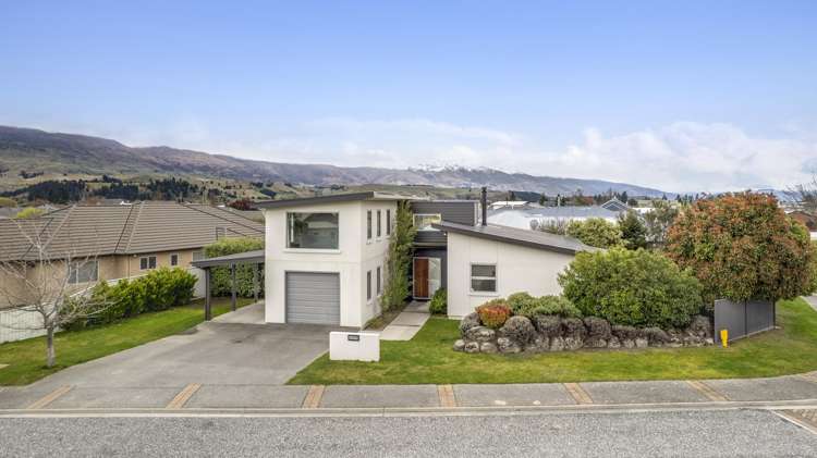 9 Matthews Crescent_0