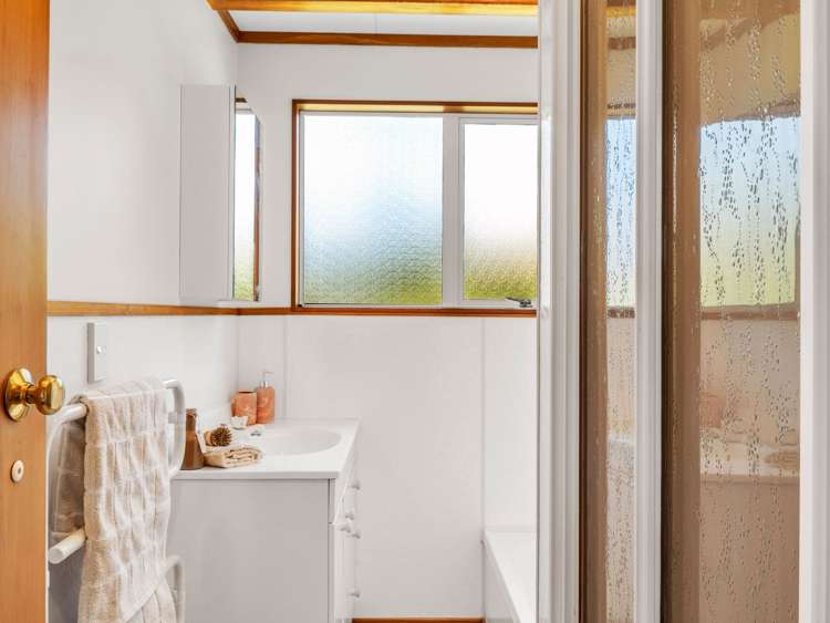 458B Ngatai Road Bellevue_17