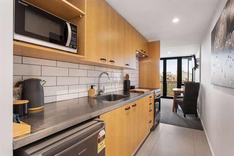 502/12 Latimer Square Christchurch Central_5