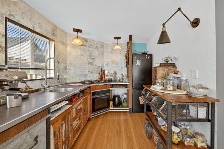 2/44 Shakespeare Road Waltham_8