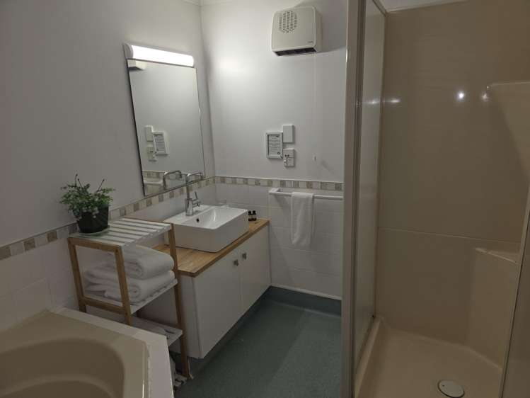 134 Lake Terrace Taupo_12