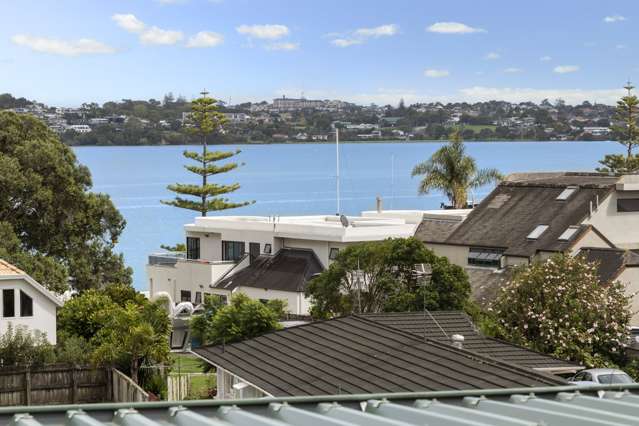 84 Hattaway Avenue Bucklands Beach_2