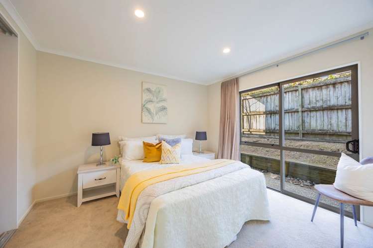 5 Mary Forgham Drive Greenhithe_15