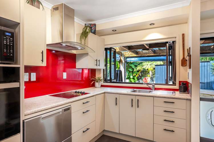 212 Shaw Road Oratia_7