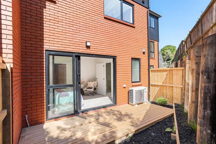 8/26 Morton Avenue Forrest Hill_12