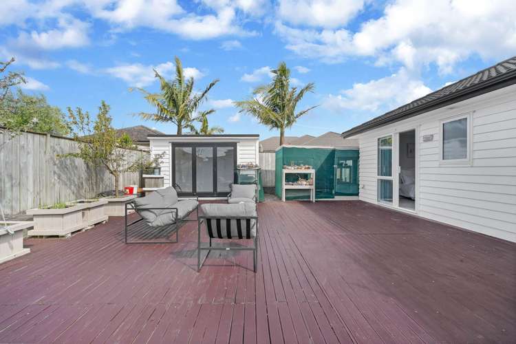 4 Iwinuku Crescent Wattle Downs_20