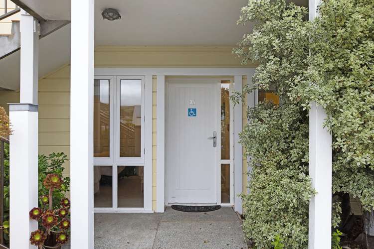 85e Beach Road Akaroa_6