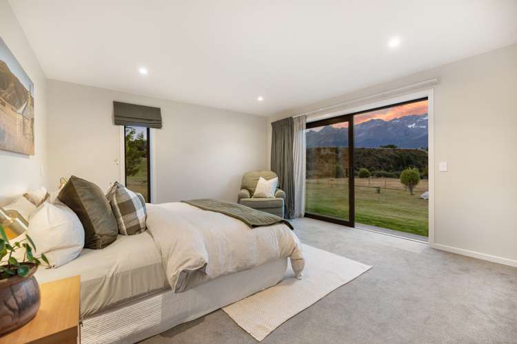 54 Xenicus Rise Glenorchy_13