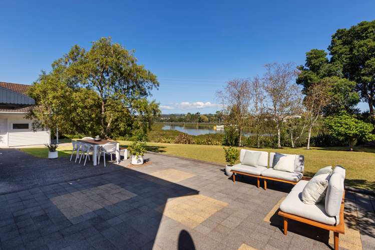 54 Cobham Crescent Kelston_2