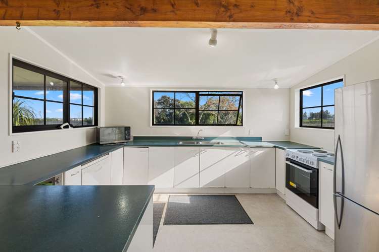 33 Barnhill Crescent Pahurehure_9