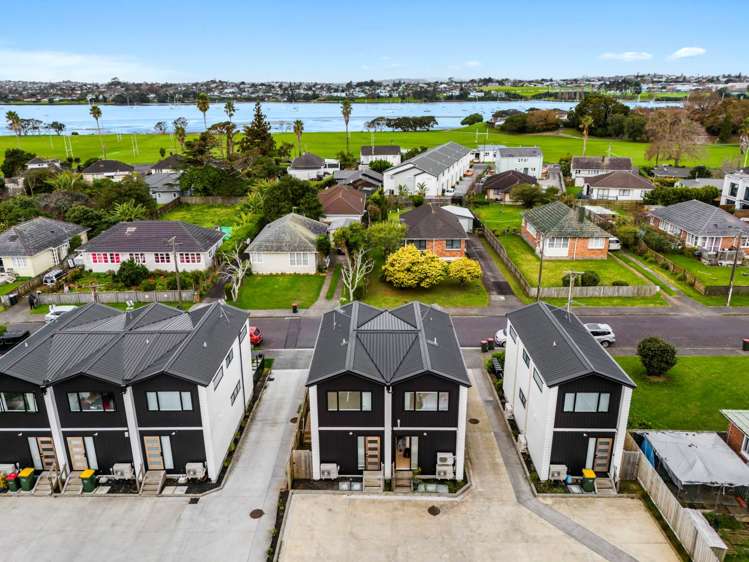 2/11 Mareth Street Panmure_17