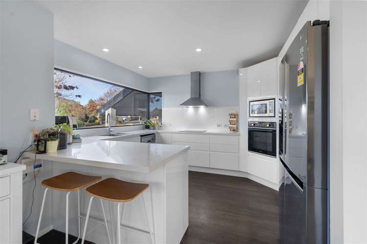 9 Travis Country Drive Burwood_9