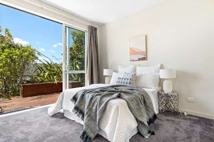 18 Remuremu Street Long Bay_15