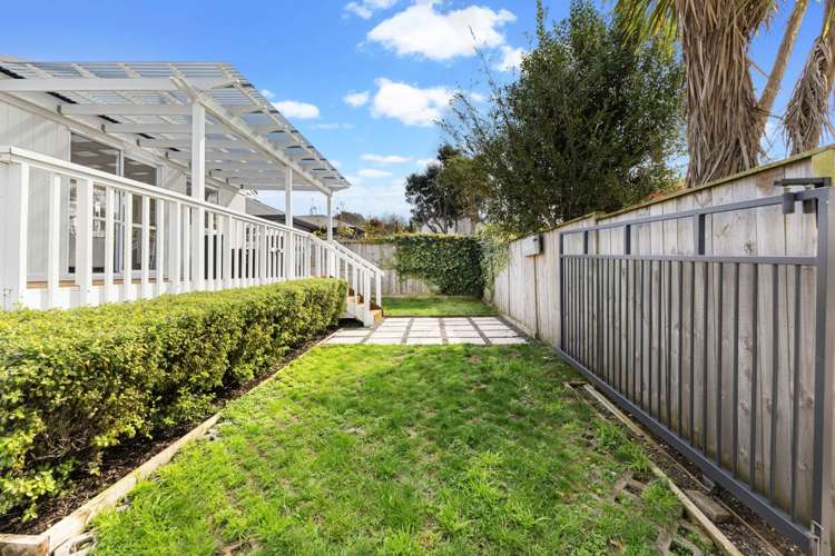 14A Houpara Street One Tree Hill_13