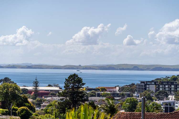 20 Robin Lane Browns Bay_1