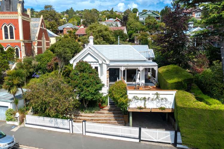 220 North Road North East Valley_29