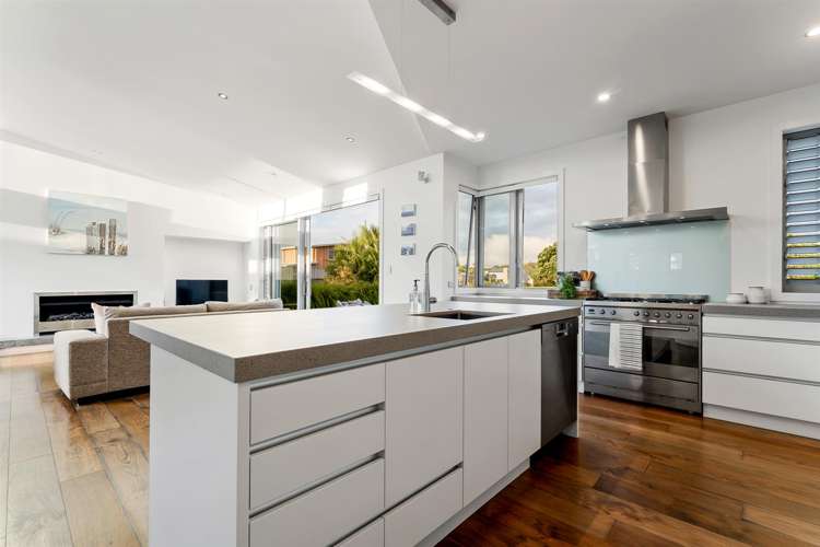 39 Paraoa Crescent Omaha_5