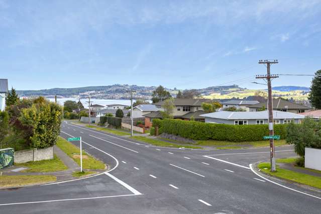 1/2 Puriri Street Hilltop_3