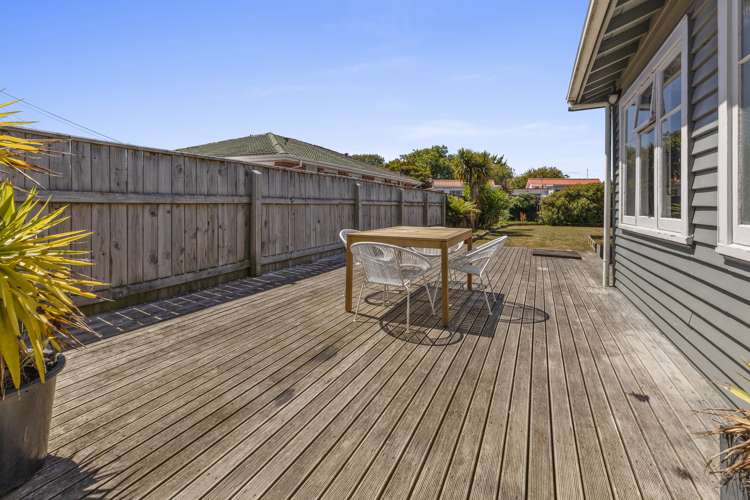 15 Sutherland Avenue Silverstream_11