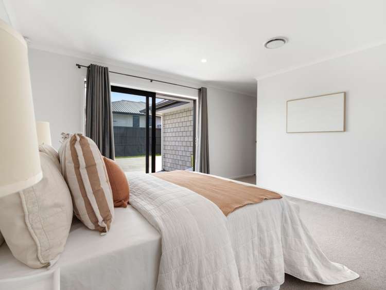 32 Waireka Rd Rototuna_15