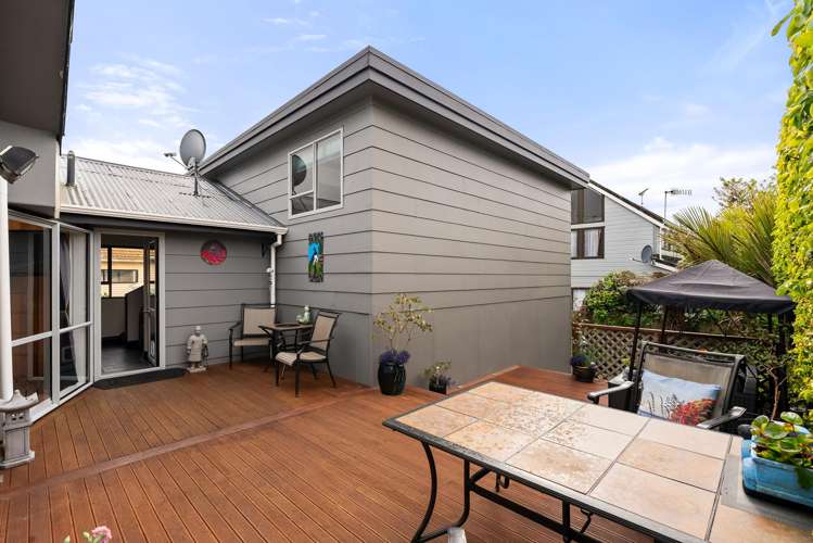 7 Charleston Avenue Boulcott_13